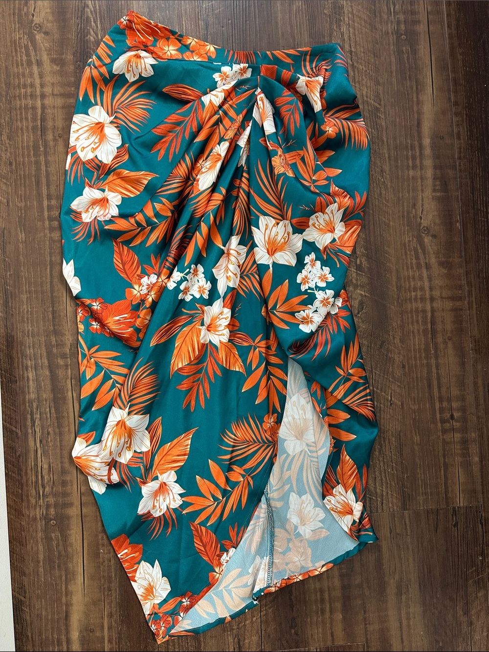 NWT Women’s Teal Floral Skirt